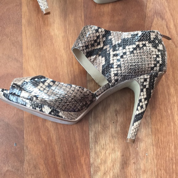 BNWOT Nine West heels - Picture 2 of 13